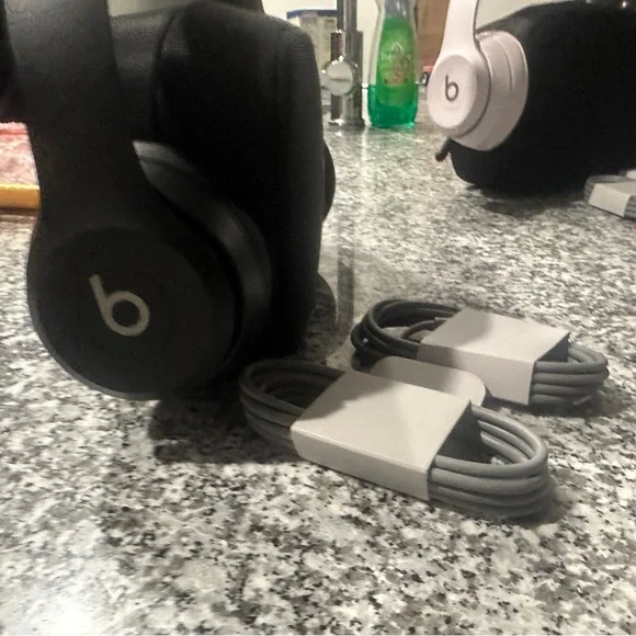 Beats Black Wireless Headphones